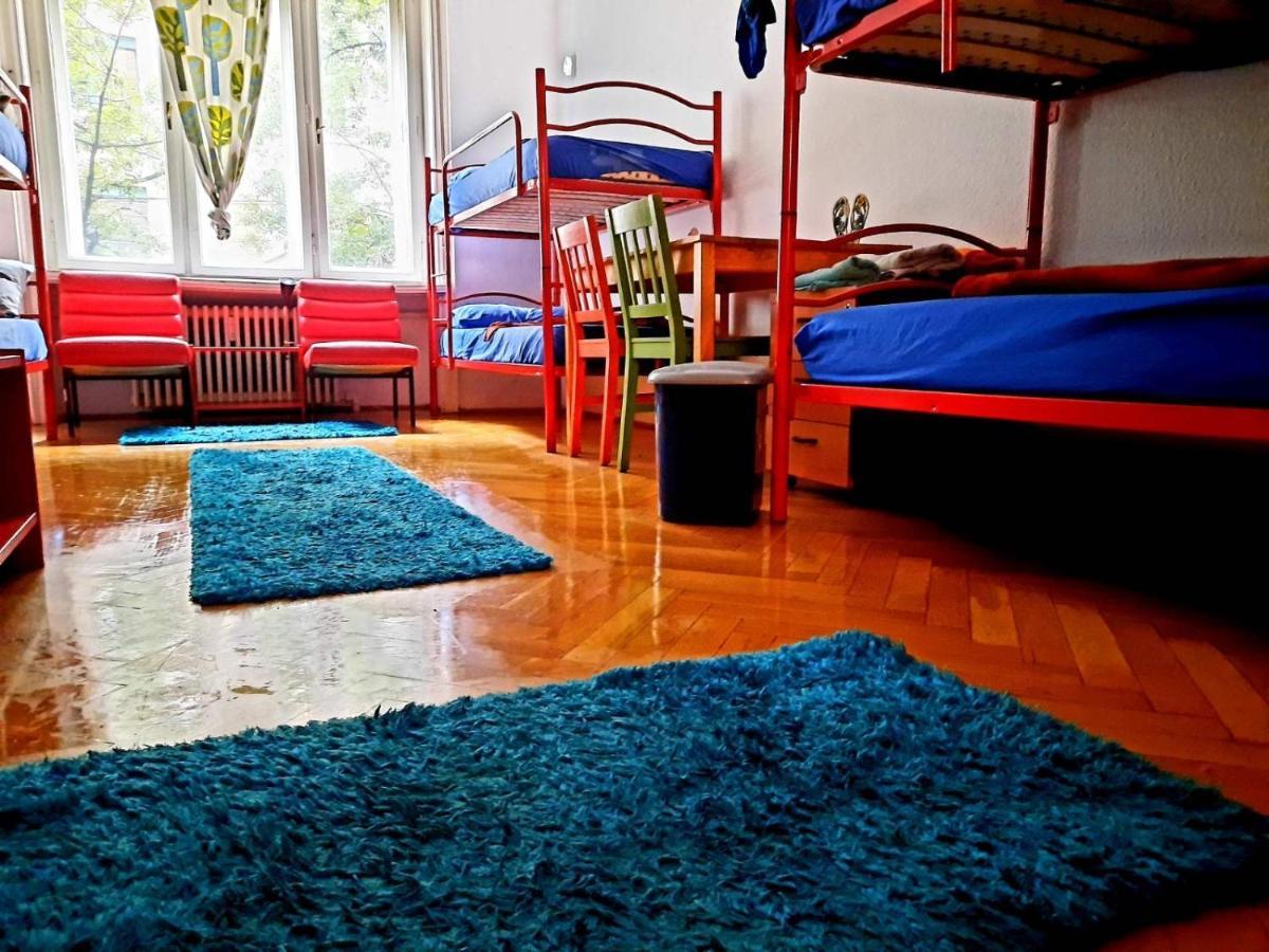 Lamis Hostel Budapest Luaran gambar